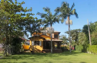 Casa com 3 dormitórios no são joão do rio vermelho - florianópolis sc