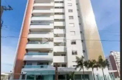 Apartamento de 3 dormitórios mobiliado na agronômica com vista ao mar.