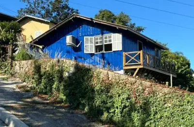Casa com 2 quartos à venda na Leopoldo Schisler, 1, São Luiz, São José