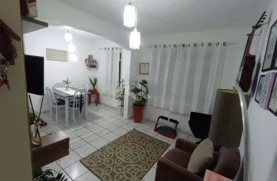 Apartamento com 2 quartos à venda na Rua Gerôncio Thives, 1002, Barreiros, São José