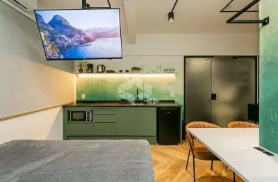 Studio mobiliado à venda no centro de florianópolis/sc