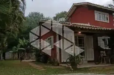 Casa à venda com 3 quaros no bairro são joão do rio vermelho - florianópolis/sc