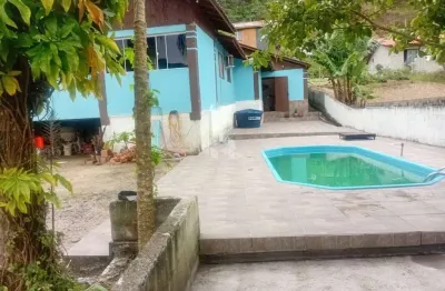 Casa à venda em biguaçu - ampla, com piscina, área de lazer e terreno de 1.100 m²