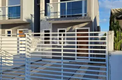 Sobrado à venda com 2 suítes e piscina no são joão do rio vermelho - florianópolis/sc