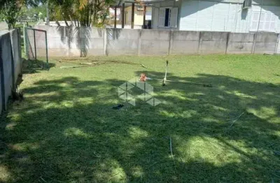 Terreno com escritura pública a 200m da praia na daniela - pronto para construir