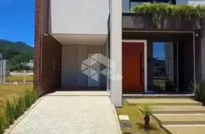 Exclusividade e Design: Residência de Alto Padrão no Blue Condomínio Clube - Deltaville