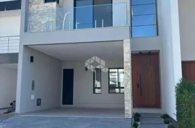 Casa de Alto Padrão à Venda no Condomínio Costa do Sol - Deltaville | 3 Dormitórios | 177m²  Condomínio Costa do Sol - Deltaville - Grande Florianópol
