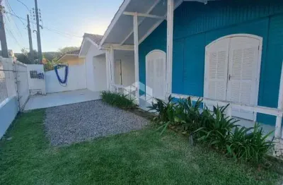 Casa de 03 dormitórios localizada em área nobre dos ingleses