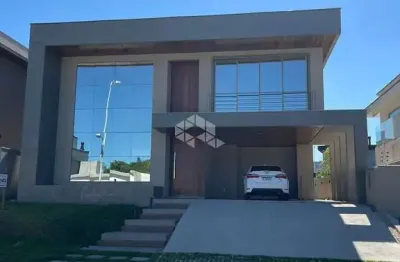 Casa em condomínio com 4 quatros no bairro são joão do rio vermelho em florianópolis/sc