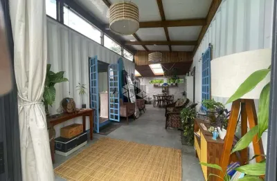 Casa mista com container de 2 dormitórios com closet, 80m² area construída, são joão do rio vermelho - florianópolis / sc