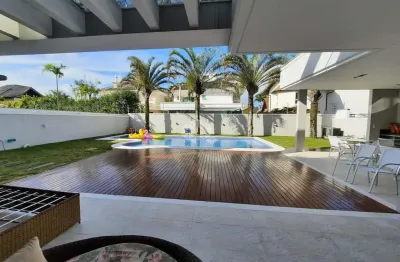 Casa com 7 quartos/dormitórios - condomínio fechado em jurerê internacional/sc