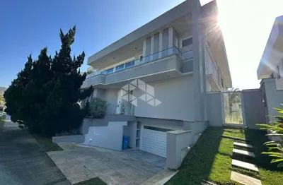 Casa com 7 quartos/dormitórios - condomínio fechado em jurerê internacional/sc