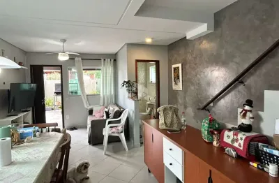 Casa sobrado 3 dormitórios/quartos com 1 suíte mais casa nos fundos nos ingleses