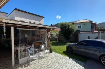Casa com terreno amplo e ótima localização no são joão do rio vermelho/florianópolis