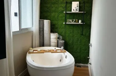 Cobertura duplex com 03 dormitórios nos ingleses a 600m da praia