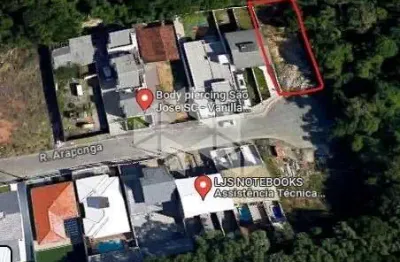 Terreno à venda na Rua Araponga, 1, Sertão do Maruim, São José