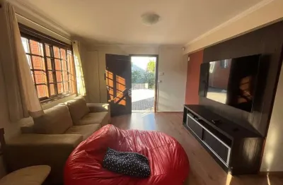 Imóvel com 2 moradias independentes no bairro desvio rizzo