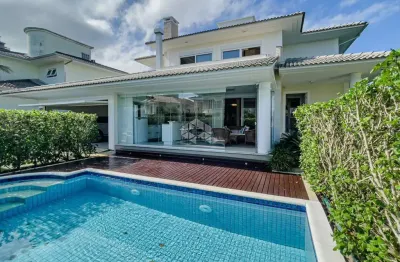 Casa em condomínio fechado com 3 quartos à venda na Rodovia Haroldo Soares Glavan, 929, Cacupé, Florianópolis