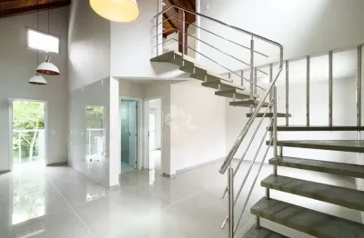 Casa em condomínio fechado a venda em santo antônio de lisboa