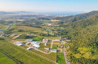 Terreno comercial em condomínio fechado em porto belo