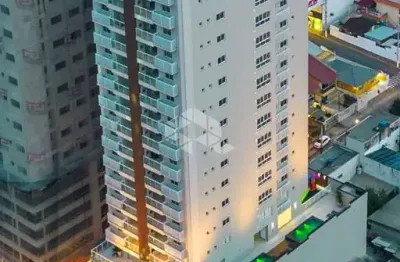 Apartamento com 2 dormitórios sendo 1 suíte e 1 vaga de garagem em morretes itapema