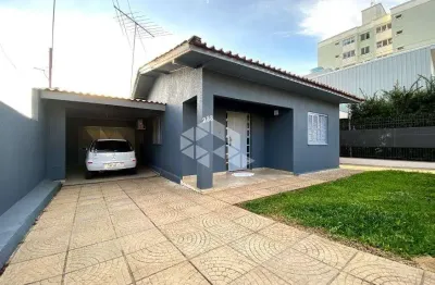 Casa com 3 quartos à venda na Rua Machado de Assis, 288, Centro, Estância Velha