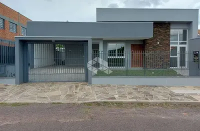 Casa térrea com 192m² de área construída 2 dormitórios sendo 1 suíte, escritório no bairro lira em estância velha-rs, aceita financiamento bancário.