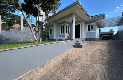 Casa 3 dormitorios , suite master, piscina, localização nobre