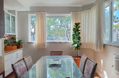 Apartamento c/ 2 dormitórios, semimobiliado ,sacada ,churrasqueira, vista ,elevador, portaria, centro de nh
