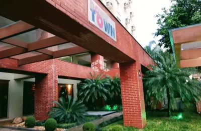 Apartamento de 2 dormitórios, semimobiliado, elevador, vaga, academia e sala de jogos. bairro centro, novo hamburgo.
