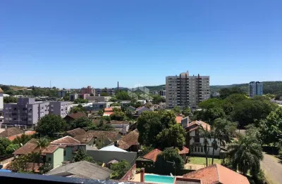 Apartamento 3 dorm. com suite, sala 2 ambientes com sacada com churrasqueira, garagem. 100m2