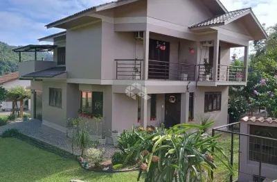 Casa 04 dormitorios  bairro das rosas estancia velha
