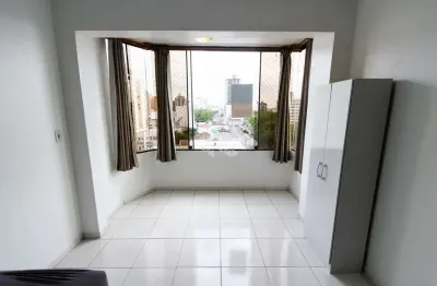 Apartamento  amplo de 1 dormitório, semimobiliado, sacada, vista, elevador próximo ao carrefour no  centro de novo hamburgo. aceita financiamento mcmv