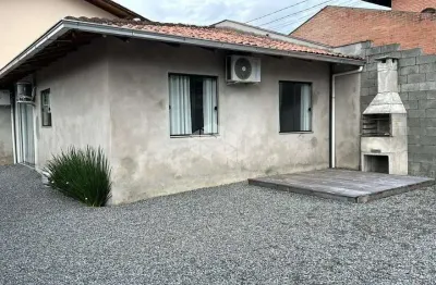 Casa com 2 quartos à venda na Oscar Schneider, 305, Jaraguá 99, Jaraguá do Sul