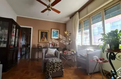Apartamento 2 dormitorios/cobertura junto ao parcao