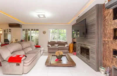 Linda casa em condomínio com 4 quartos no bairro jardim carvalho