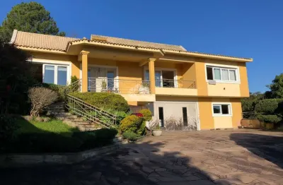 Casa sobrado em terreno com 1800m2 em ipanema - porto alegre/rs