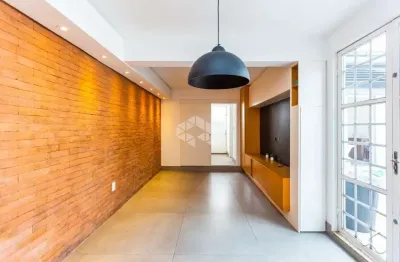 Casa com 3 quartos à venda na Rua Afonso Pena, 154, Azenha, Porto Alegre