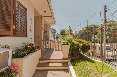 Casa residencial com 5 dormitórios, na vila ipiranga!