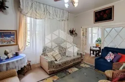 Vende casa 4 dormit´rios e 5 vagas de garagem jd floresta