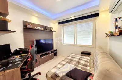 Baixou 70 mil!! apartamento 02 dormitórios + dep empregada e semi mobiliado na cidade baixa