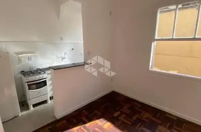 Apartamento de 01 dormitório compacto no centro histórico.