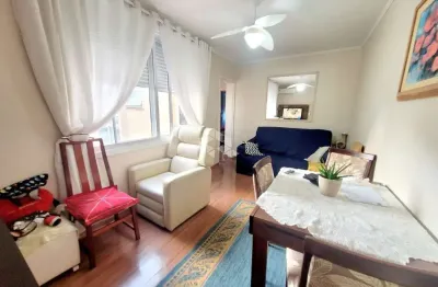 Apartamento de 02 dormitórios, 02 banheiros na cidade baixa.