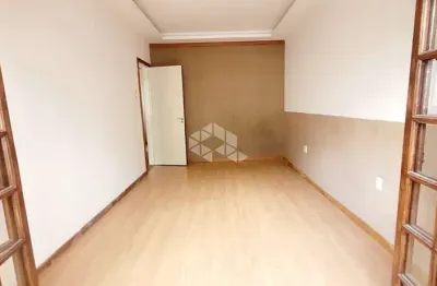 Apartamento com 02 dormitórios + dependência e com sacada junto ao cais embarcadero