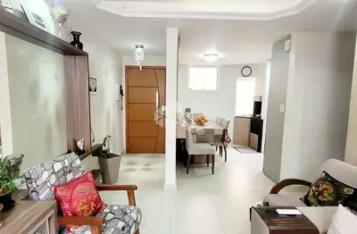 Apartamento de 03 dormitórios, com churrasqueira e garagem, localizado junto à av. josé de alencar e à tradicional padaria pão da nona.
