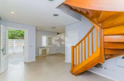 Casa residencial ou comercial com 06 salas/dormitórios proximo a escola técnica estadual parobé e orla 
