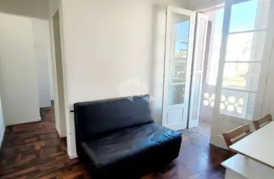 Apartamento de um (01) dormitório com sacada, localizado no bairro santana.
