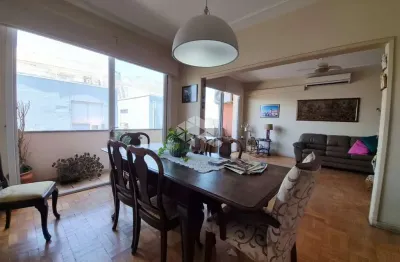 Apartamento 2 dorm, 112,25m2, semi mobiliado, sacada, cidade baixa