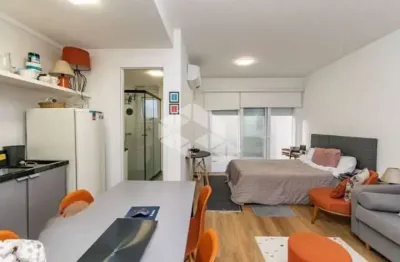 Diferenciado  loft mobiliado junto à redenção e próximo ao bom fim.