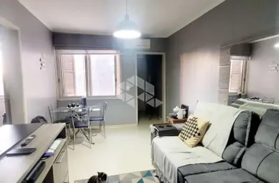 Apartamento de 01 dormitório e semi mobiliado na cidade baixa